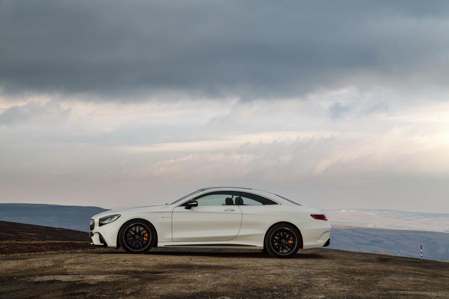  Mercedes-AMG S63 4Matic+ Coupe (C217) 2018 года  (UK) (фото 25 из 38)